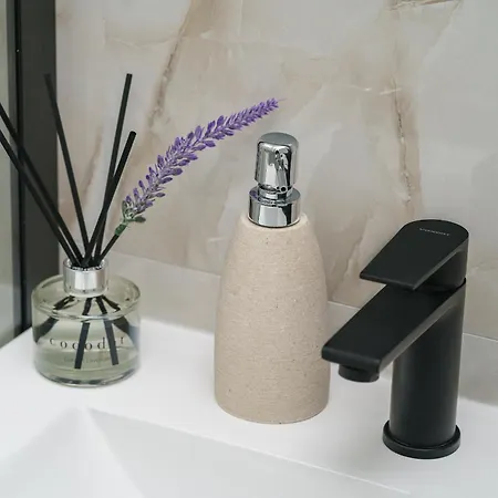 Golden Skyrooftop Pool *