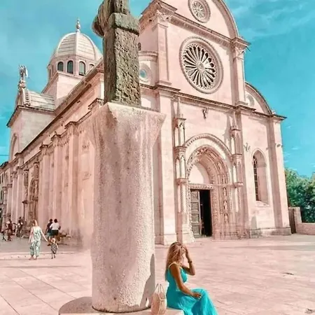 Villa Golden Skyrooftop Pool