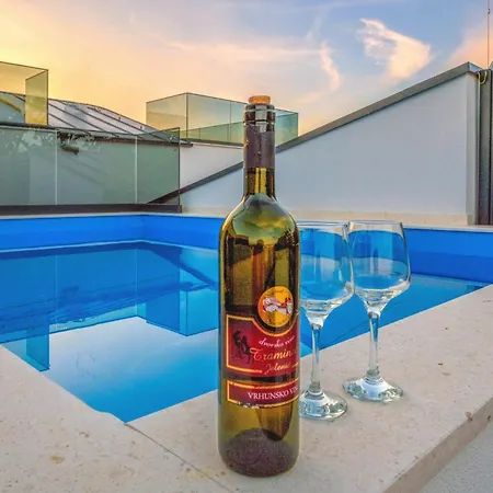 Golden Skyrooftop Pool Vodice